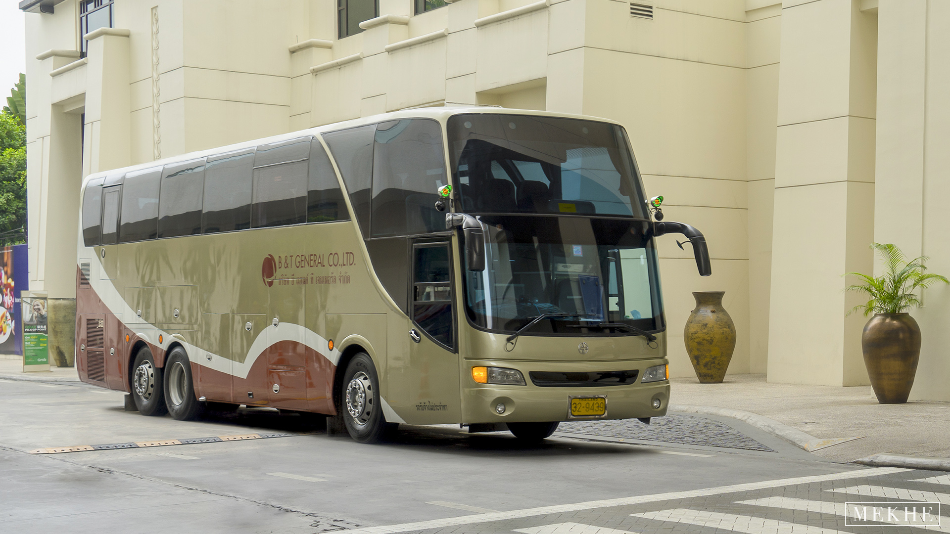 Private Coach Service in Bangkok and Around Thailand
